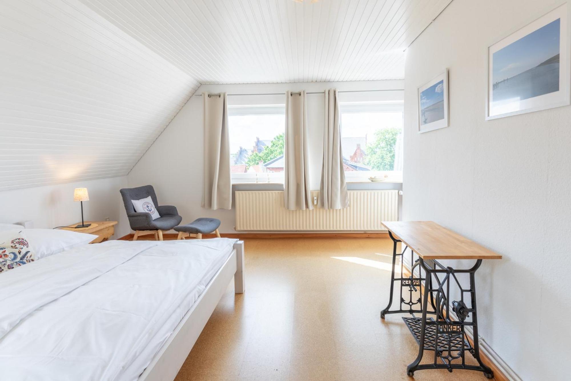 Central Husum  Extérieur photo